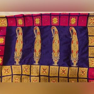 100% silk indian sari/saree with beautiful embroidery